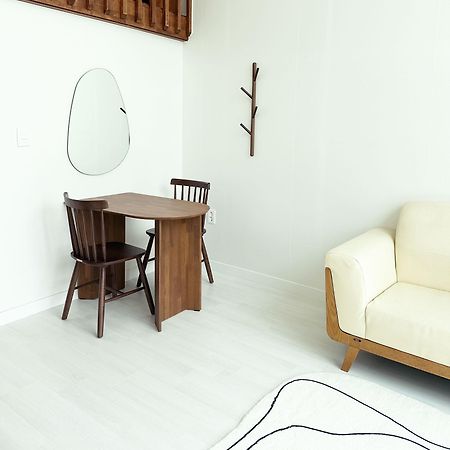 Rooftop Moonlight Pension Gangneung Exterior photo